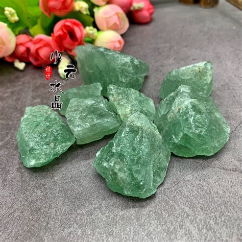 綠水晶原石功效